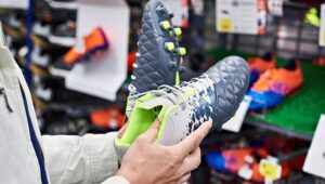 tiendas de futbol en barcelona donde comprar tu equipo